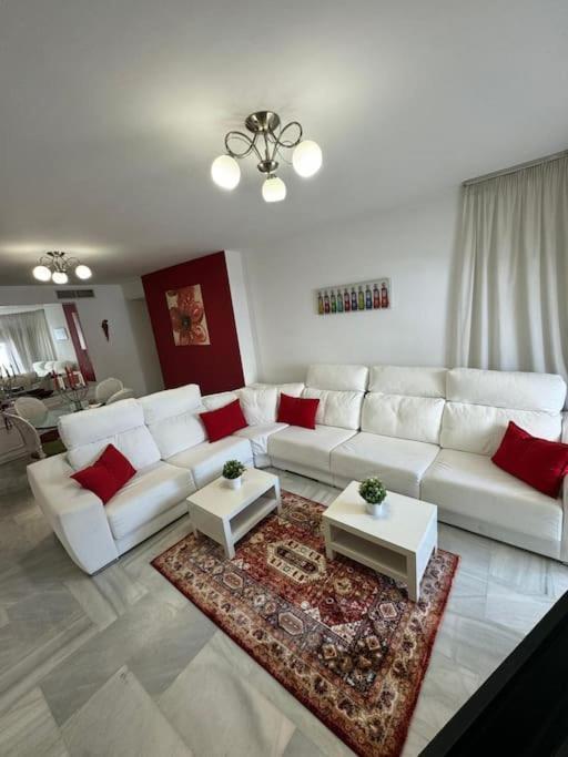 Elegant Flat In The Harbour Benalmádena