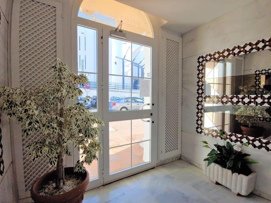 Elegant Flat In The Harbour Benalmádena